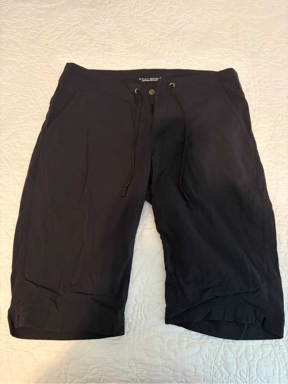Columbia Black Athletic Drawstring Women's Shorts